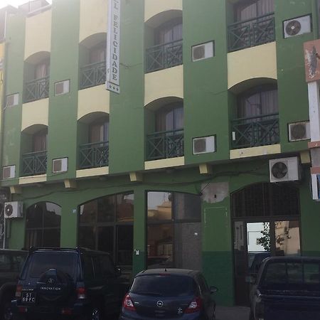Felicidade Hotel Πράγια Εξωτερικό φωτογραφία