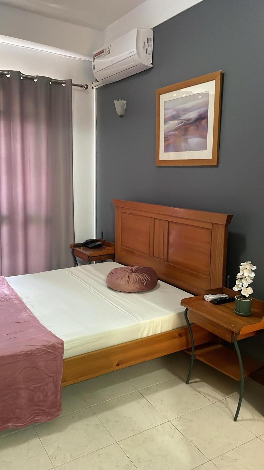 Felicidade Hotel Πράγια Εξωτερικό φωτογραφία