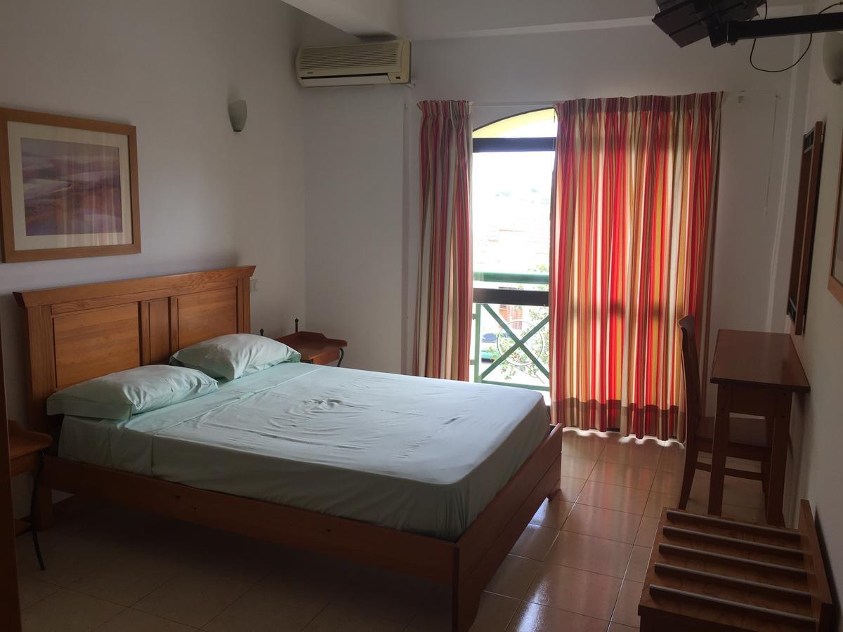Felicidade Hotel Πράγια Εξωτερικό φωτογραφία
